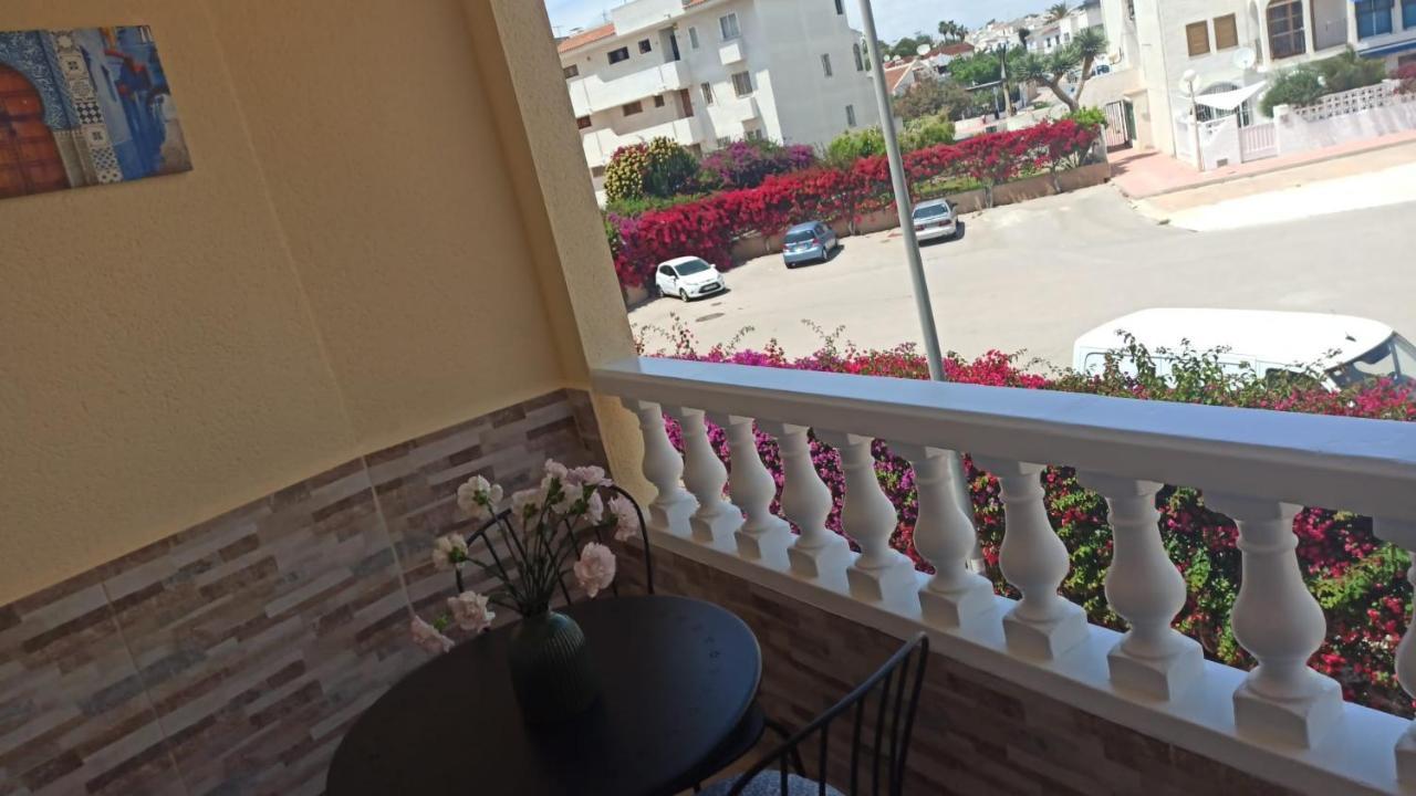 Torrevieja 2 Bedroom Holiday Apartment Eksteriør bilde