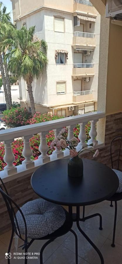 Torrevieja 2 Bedroom Holiday Apartment Eksteriør bilde